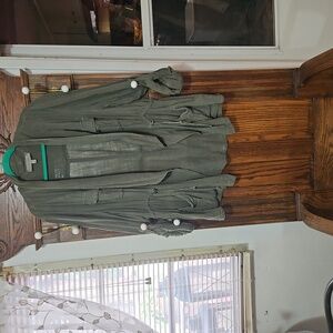 Torrid plus sz 3 army green lightweight jacket, drawstring, waterfall front